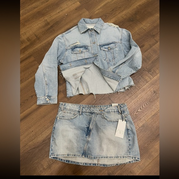 Zara Faded Blue Denim Skirt